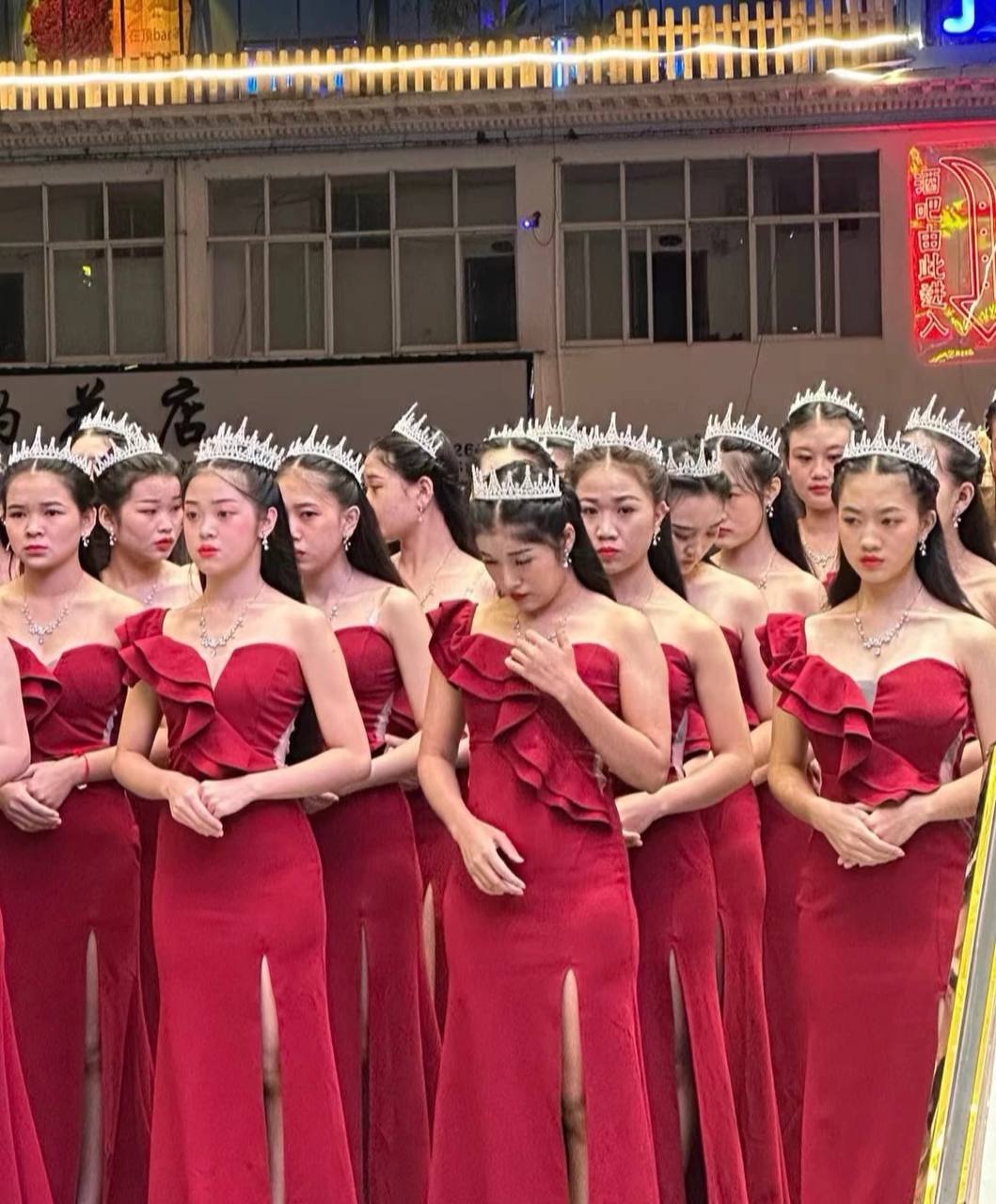 福布斯批发和零售业运营中心